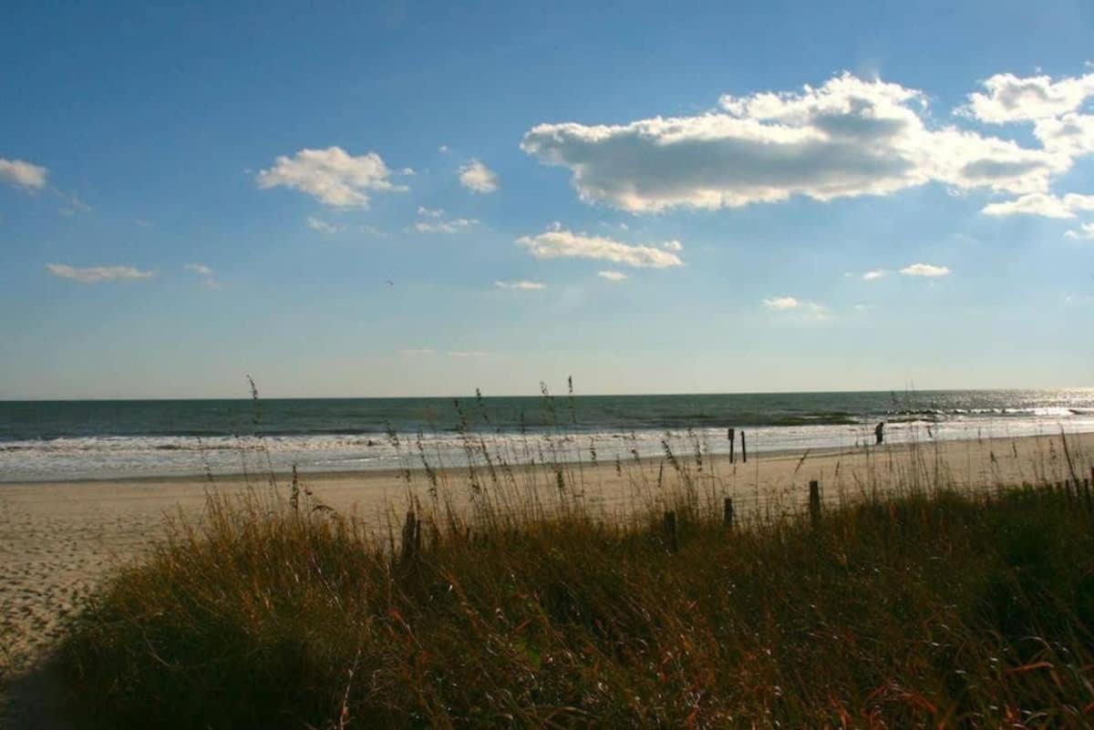 *Delightful Family Beach Retreat*Pool, Steps To The Sand*H32-3 Миртл-Бич Экстерьер фото