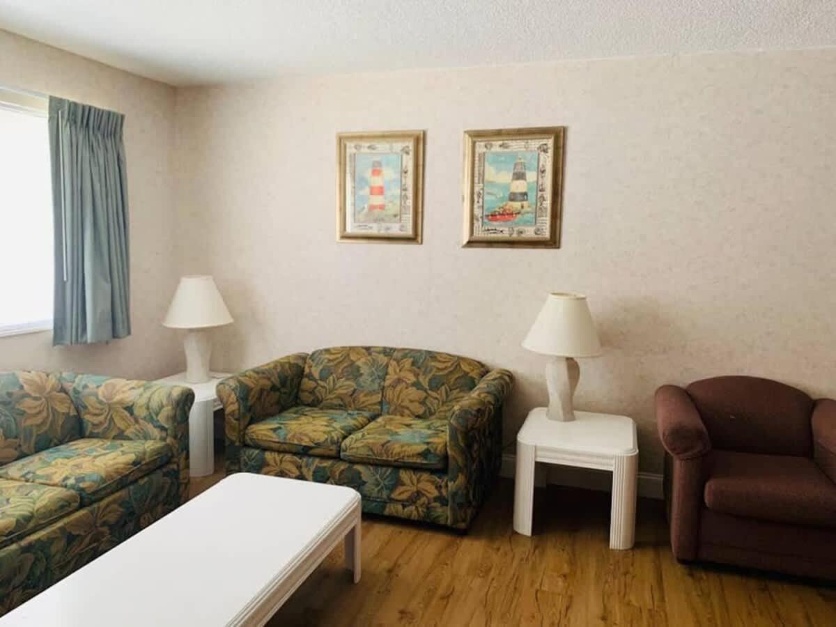 *Delightful Family Beach Retreat*Pool, Steps To The Sand*H32-3 Миртл-Бич Экстерьер фото